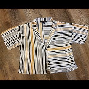 Forever 21 Contemporary Striped Cropped Shirt